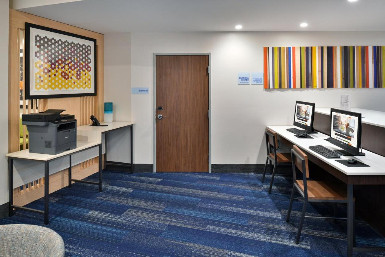 Williamsburg Holiday Inn Express Orlando - South Park By Ihg מראה חיצוני תמונה